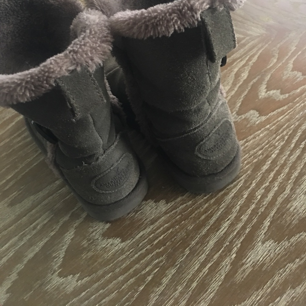 AE boots - Picture 2 of 3